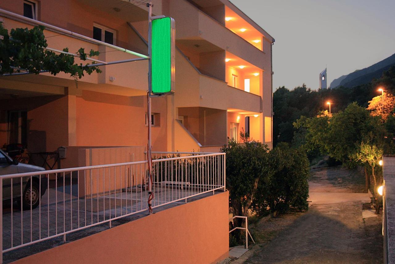 Apartments And Rooms By The Sea Tucepi, Makarska - 6058 Екстер'єр фото
